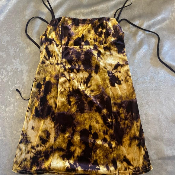 Urban Outfitters Dawn tye dye slip dress -NWOT SIZE S/p - Picture 3 of 5
